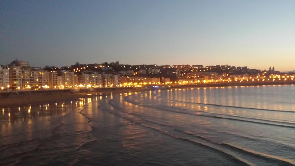 Pension Aries San Sebastian Buitenkant foto