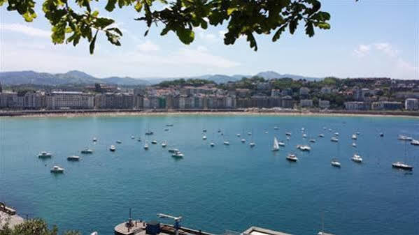 Pension Aries San Sebastian Buitenkant foto