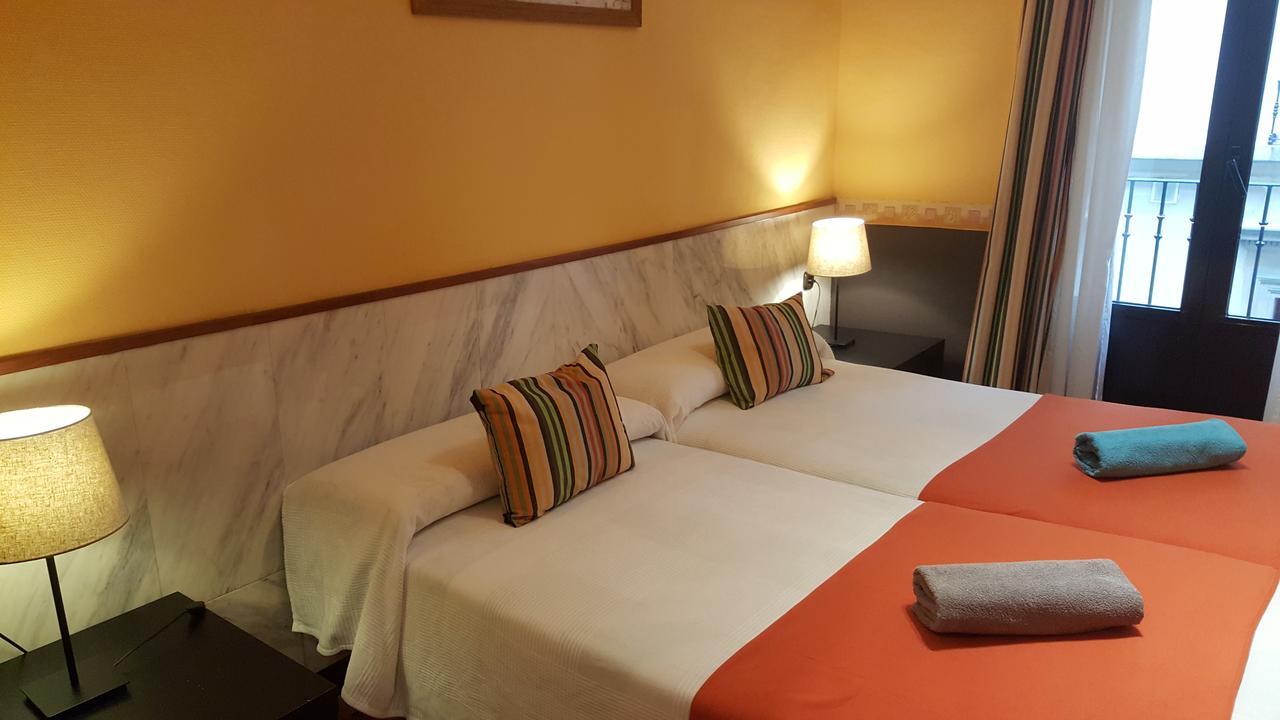 Pension Aries San Sebastian Buitenkant foto